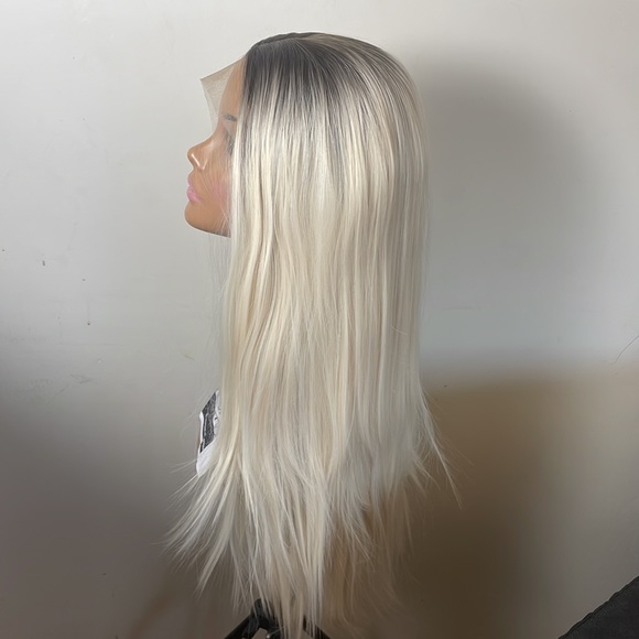 - 💫24” BLONDE OMBRÉ NATURAL STRAIGHT LACE FRONT WIG - Picture 9 of 17